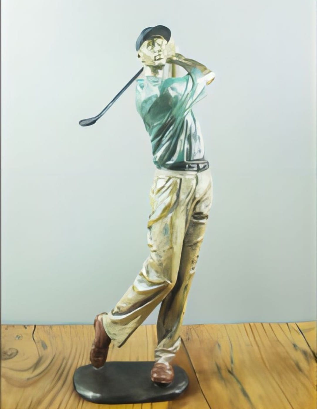 Figura golfista polera verde / Decoración